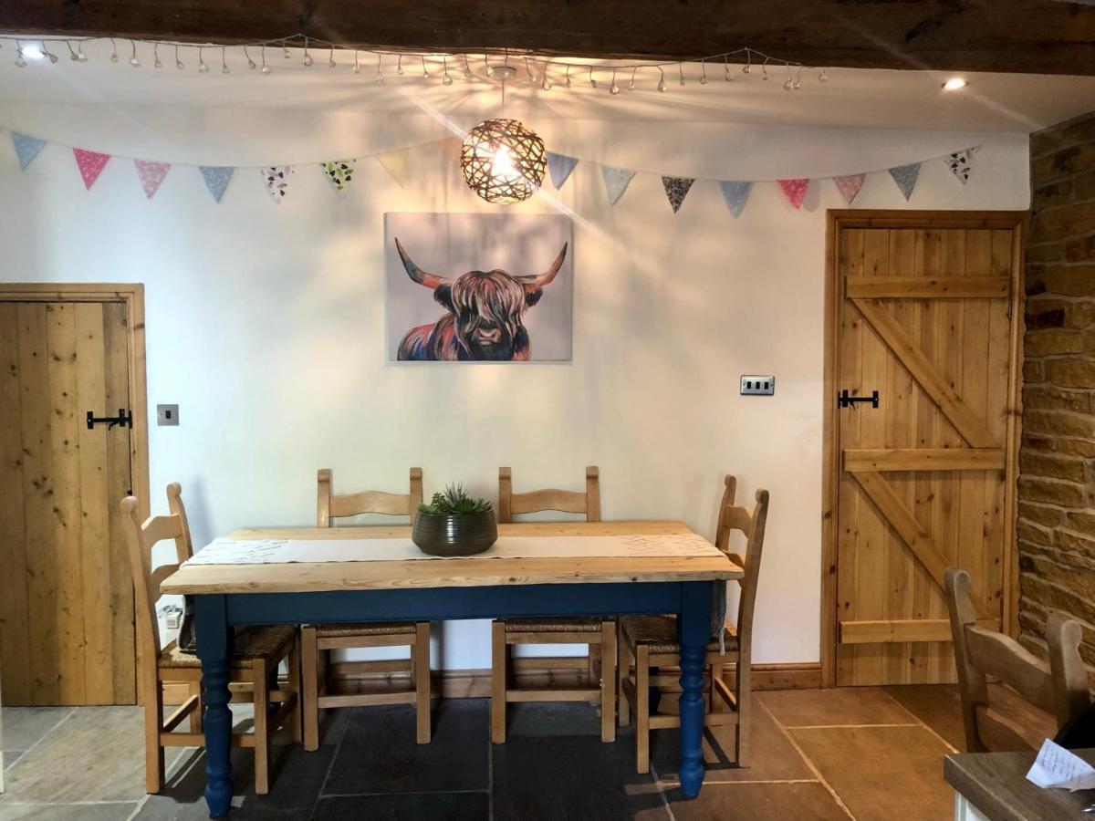 Wuthering Cottage - Central, Stylish, Cosy, Comfy ฮาเวิร์ท ภายนอก รูปภาพ