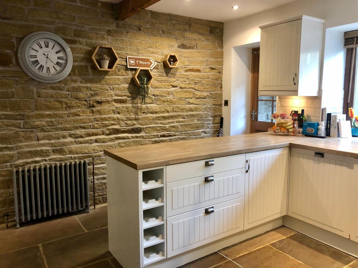 Wuthering Cottage - Central, Stylish, Cosy, Comfy ฮาเวิร์ท ภายนอก รูปภาพ
