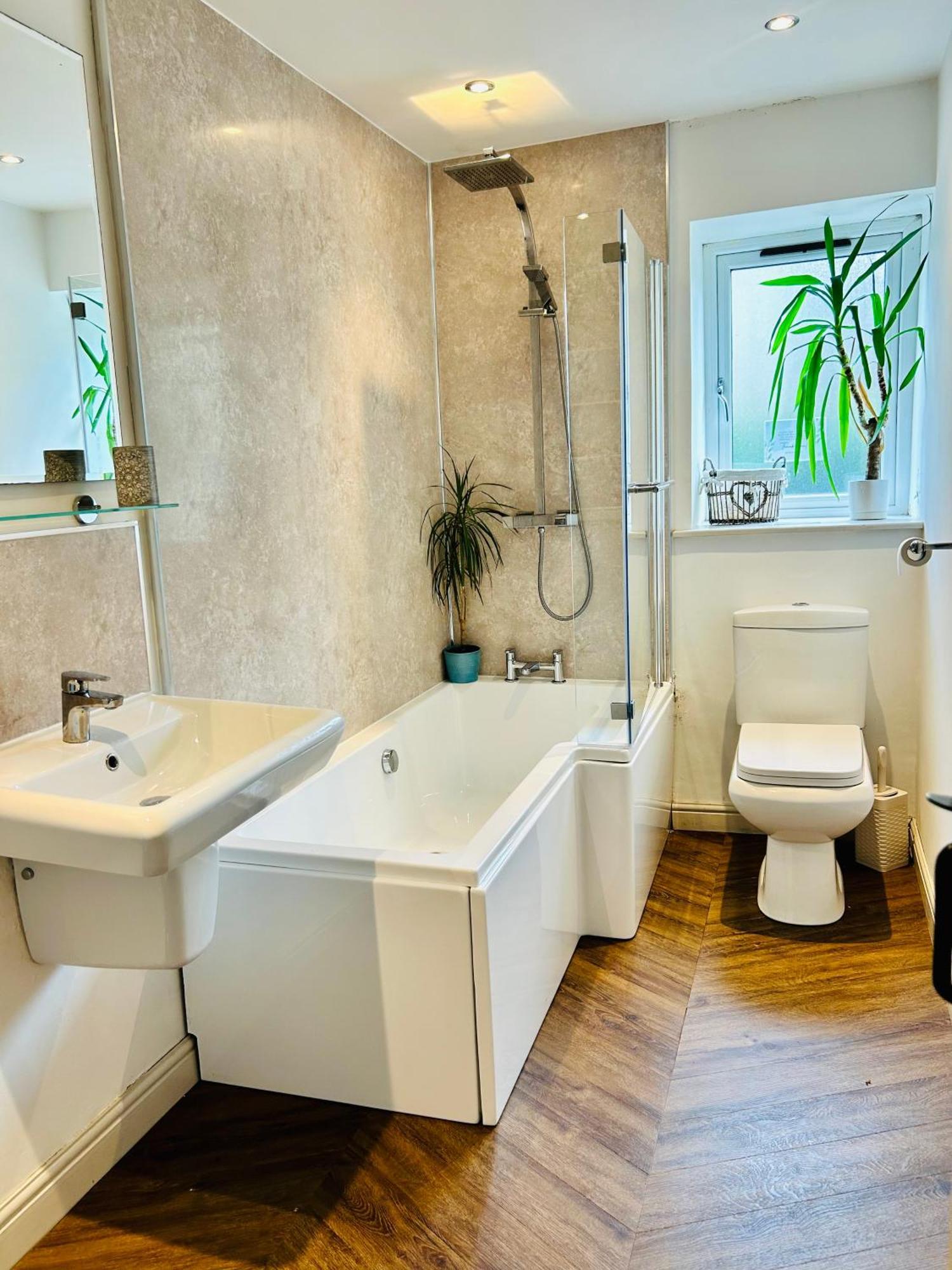 Wuthering Cottage - Central, Stylish, Cosy, Comfy ฮาเวิร์ท ภายนอก รูปภาพ
